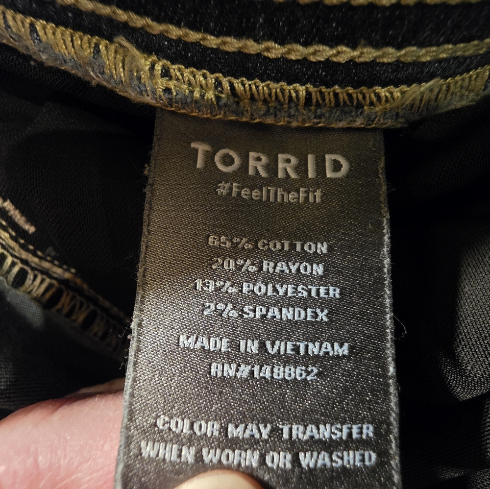 Torrid Lean Jean Super Soft Pull-On Blue Denim Plus Size 3R - Picture 5 of 9